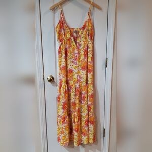 Trendy Ladies Flowy Colorful Floral Spaghetti Strap Maxi Sundress. NWOT Sz M